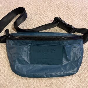 MONOCHROME MINI HIP PACK / ADRIATIC